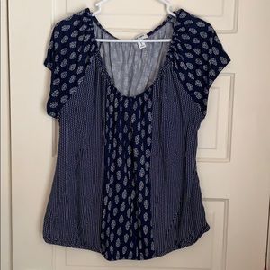 Old Navy navy/white patterned top Size XL